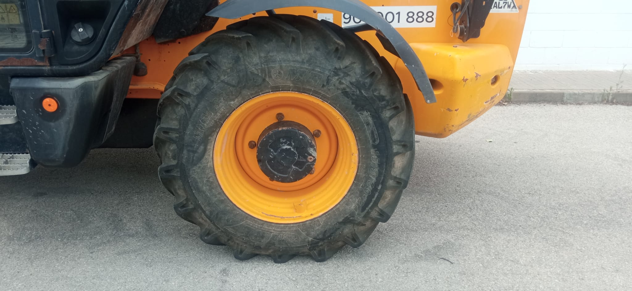 535V140