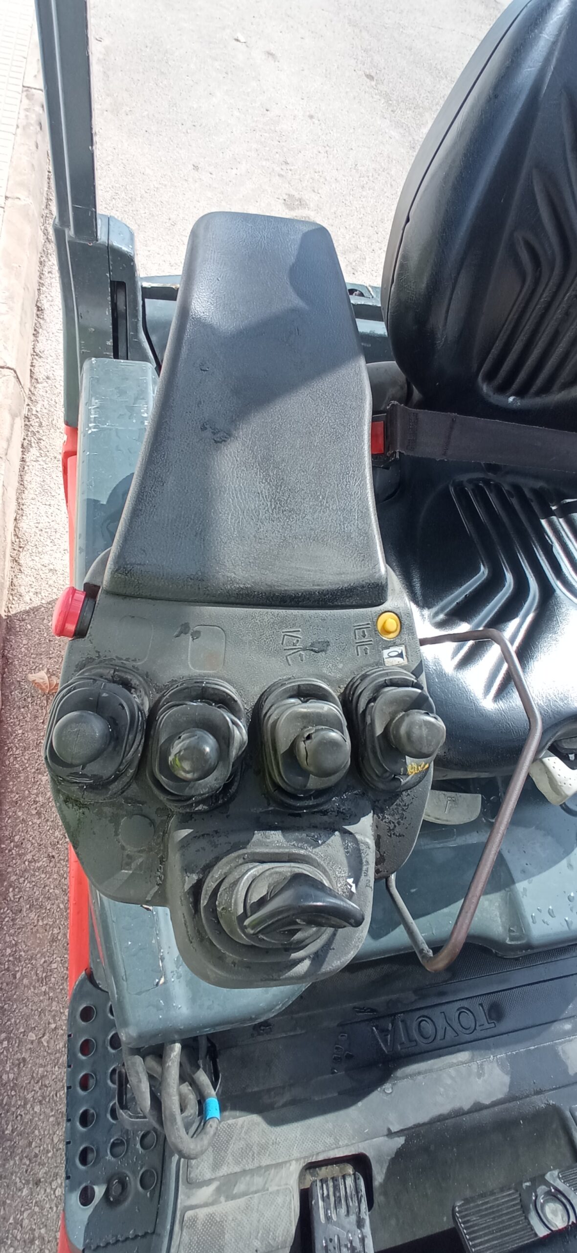 8FBE18T