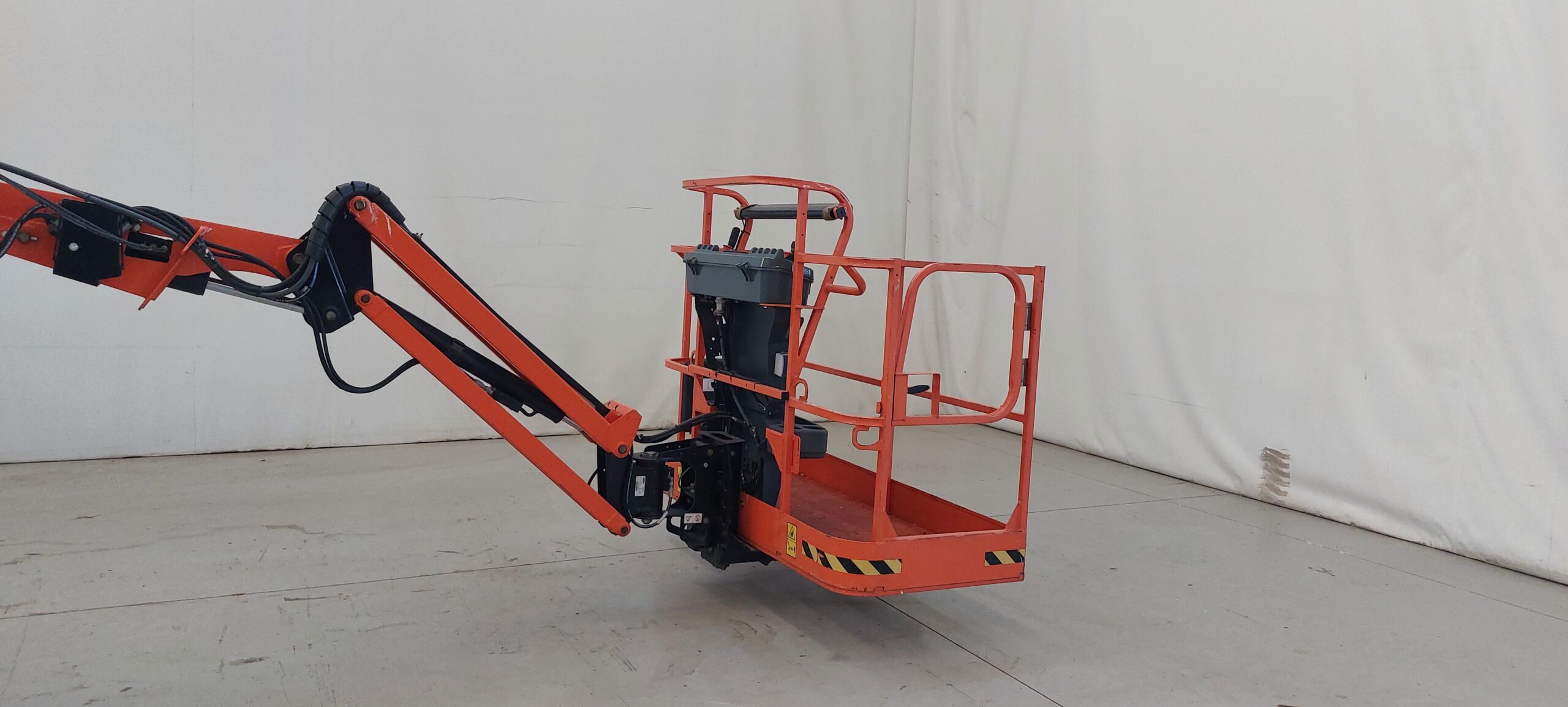 EC520AJ