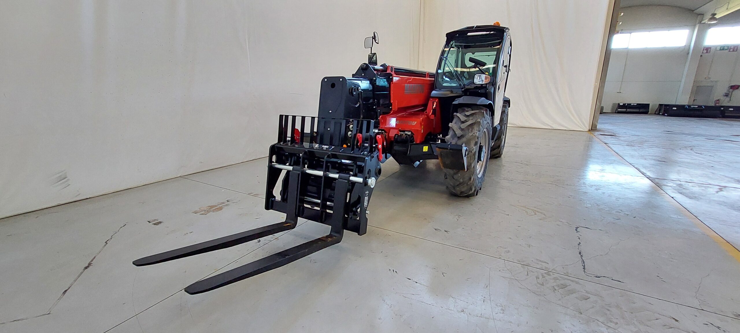 MT 1335 EASY 75D ST5 S1