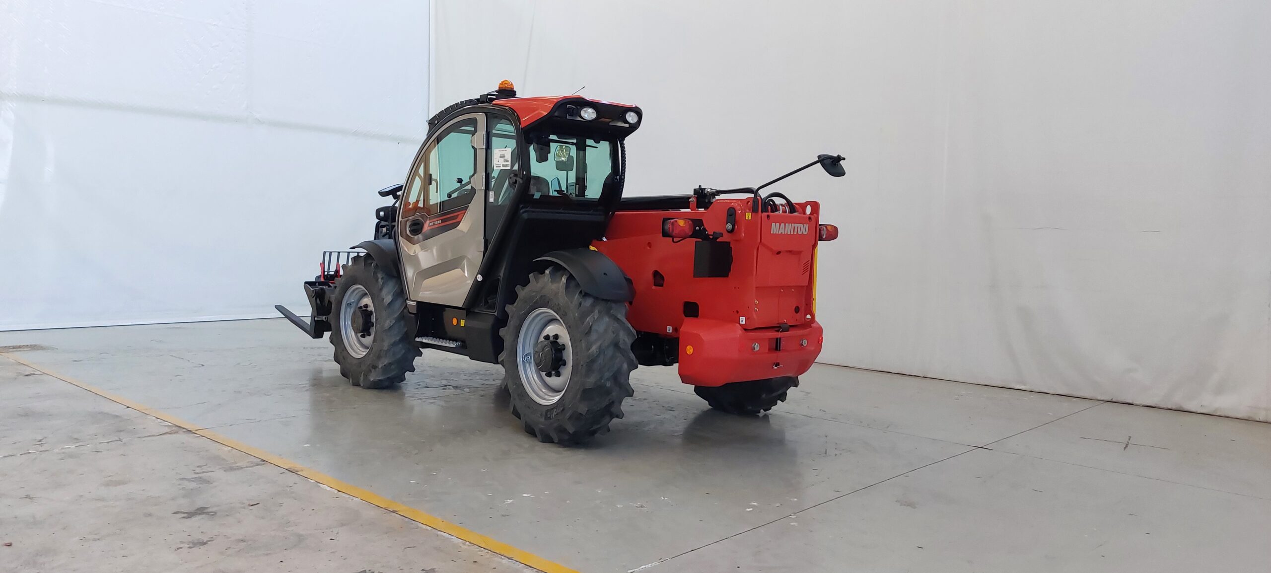 MT 1335 EASY 75D ST5 S1