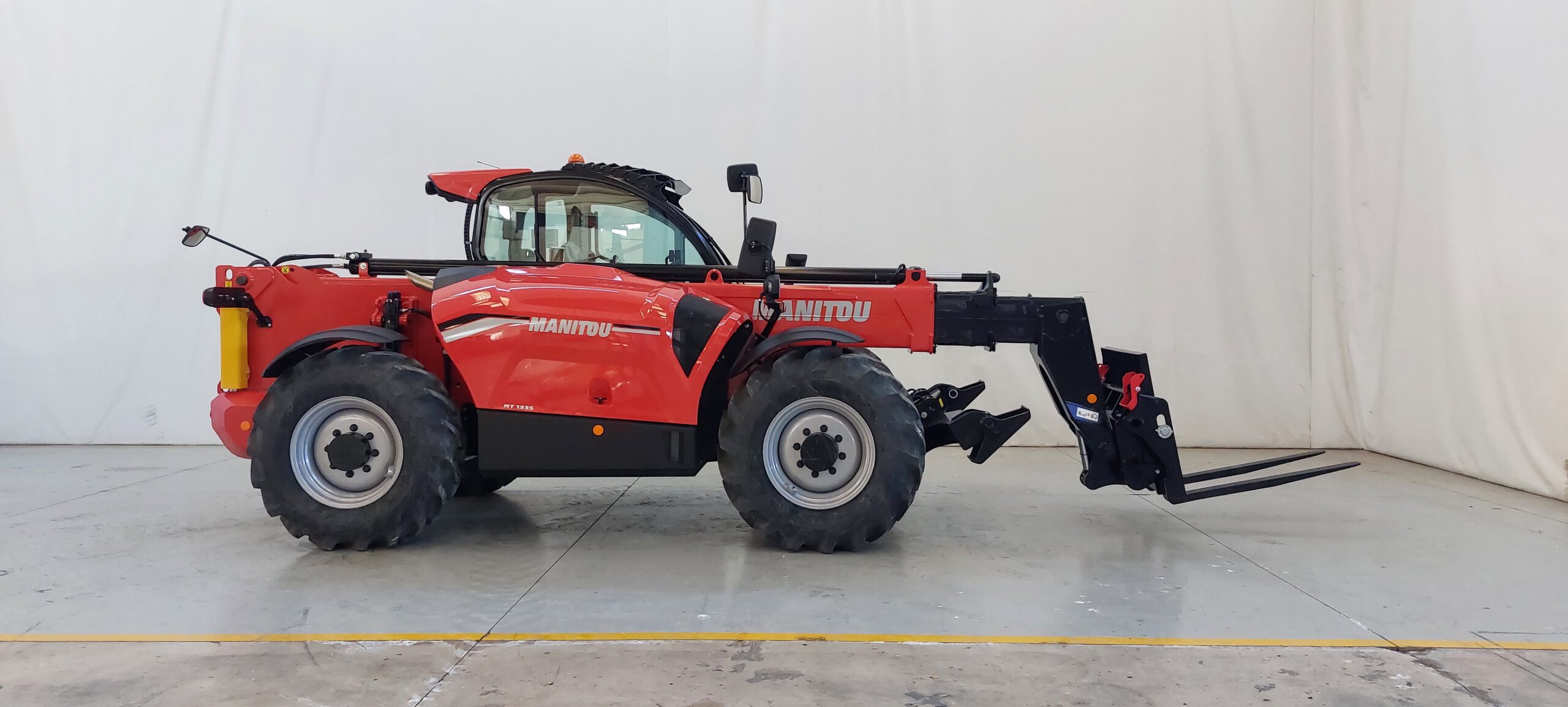 MT 1335 EASY 75D ST5 S1